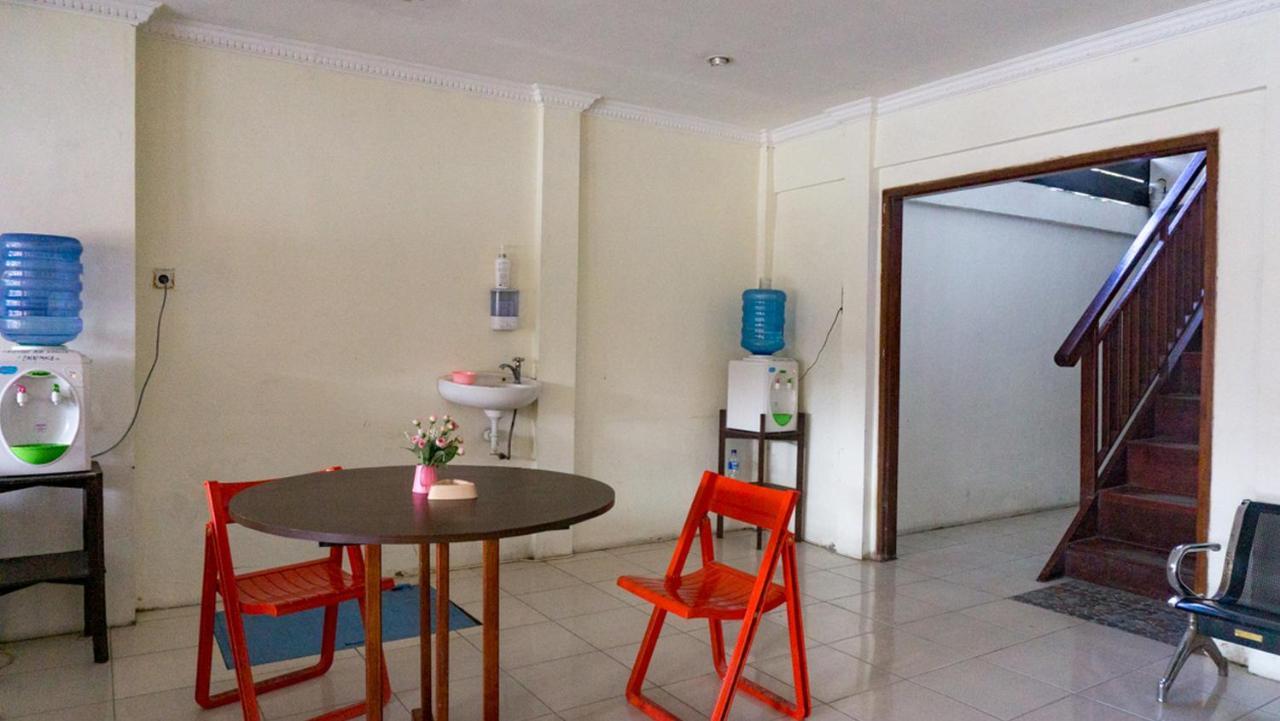 Reddoorz Near Sentani Airport Jayapura Hotel Eksteriør billede
