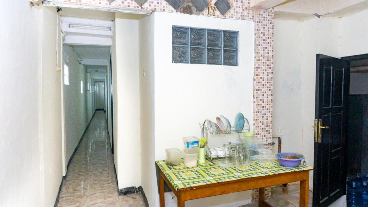 Reddoorz Near Sentani Airport Jayapura Hotel Eksteriør billede