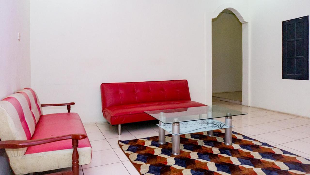 Reddoorz Near Sentani Airport Jayapura Hotel Eksteriør billede