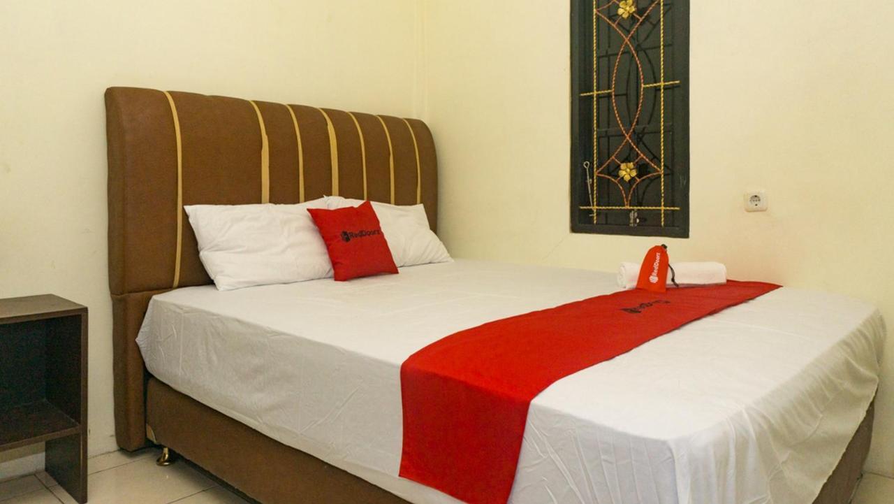 Reddoorz Near Sentani Airport Jayapura Hotel Eksteriør billede