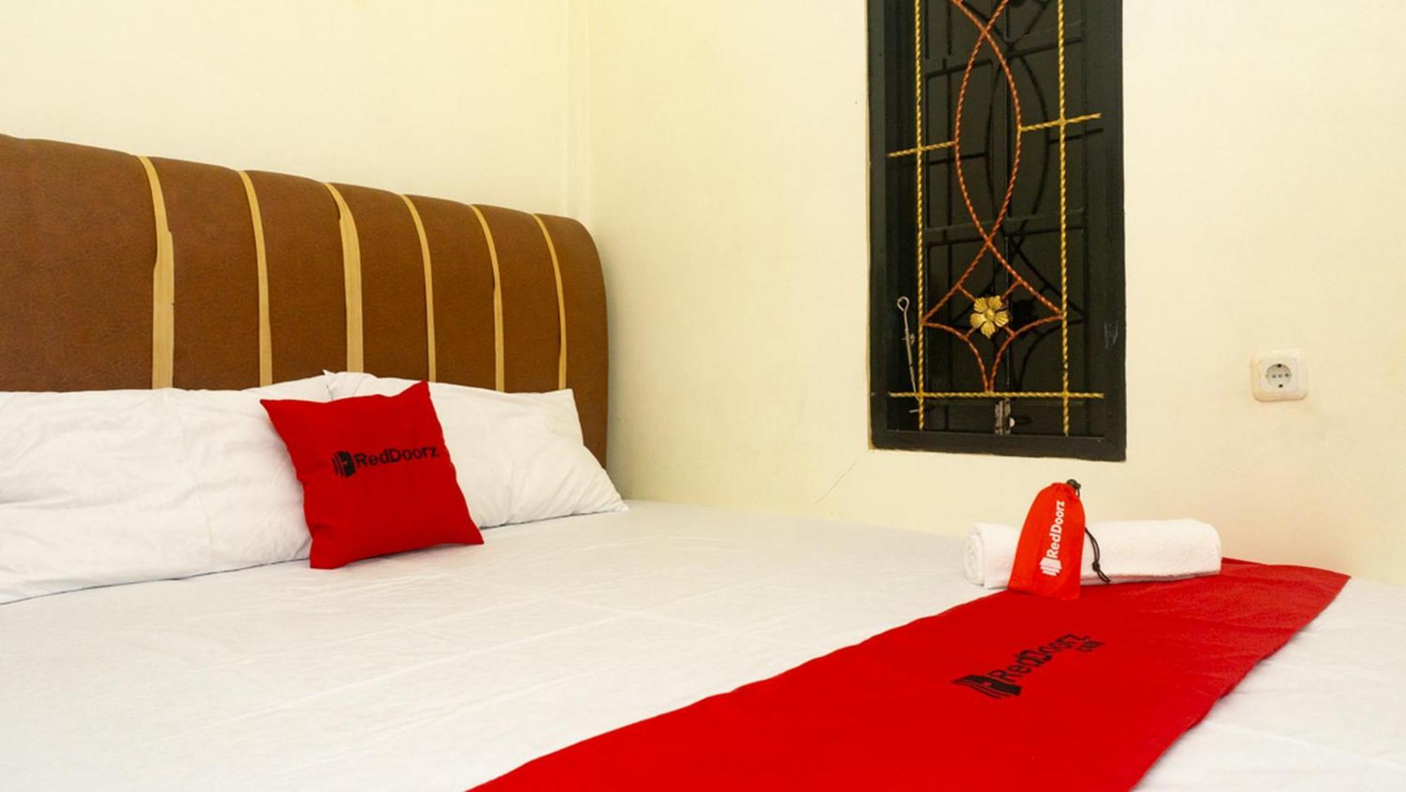 Reddoorz Near Sentani Airport Jayapura Hotel Eksteriør billede